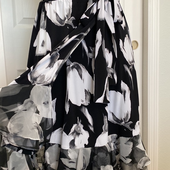 WHBM DRESS - Picture 5 of 10